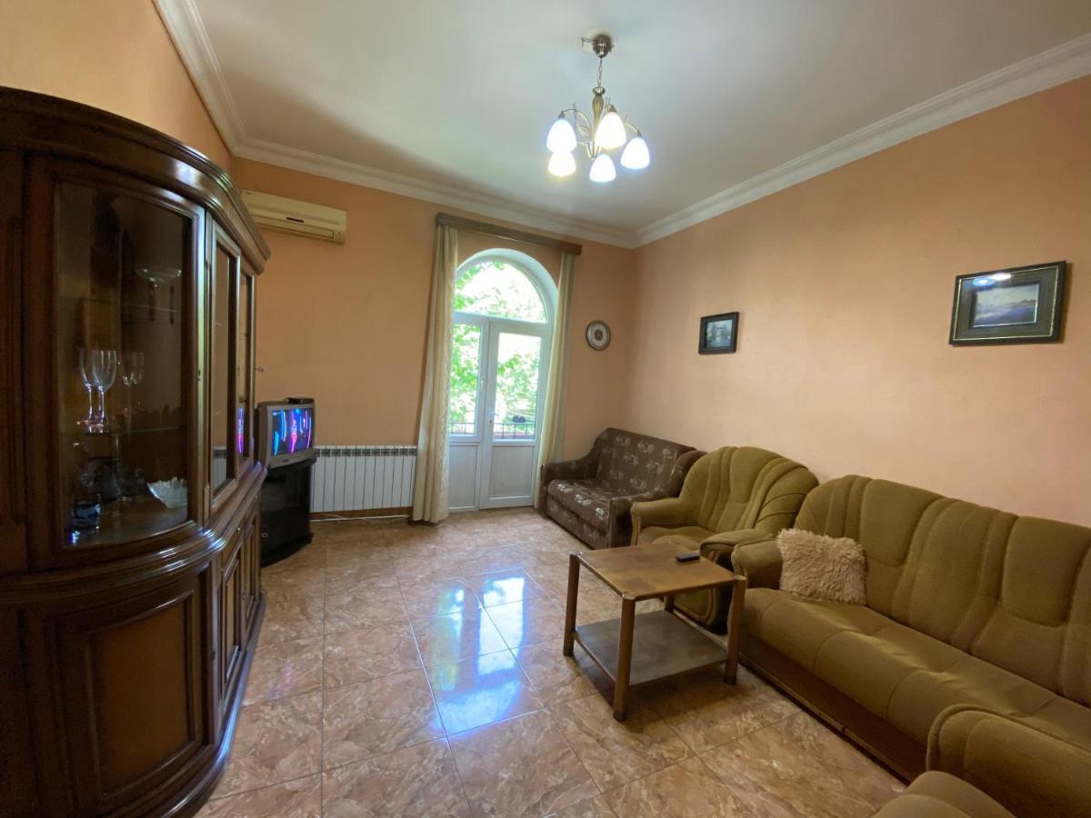 Agora Arcs Apartment Erevan Exterior foto